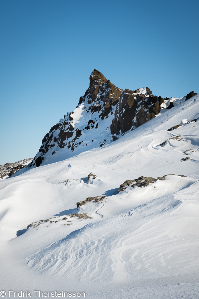 Tindurinn heitir Arnarnípa