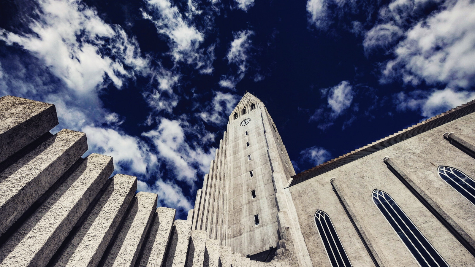 Hallgrimskirkja.jpg